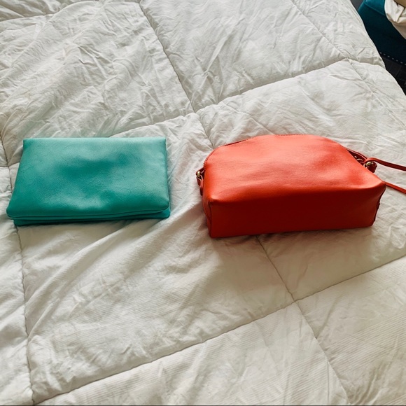2 Crossbody Bags - Picture 2 of 2